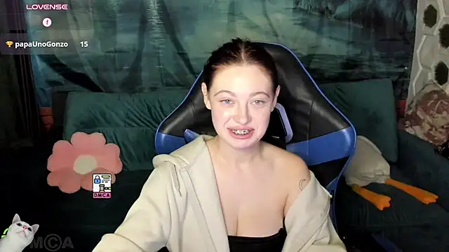 Chatroom XXX en direct de AmourLily