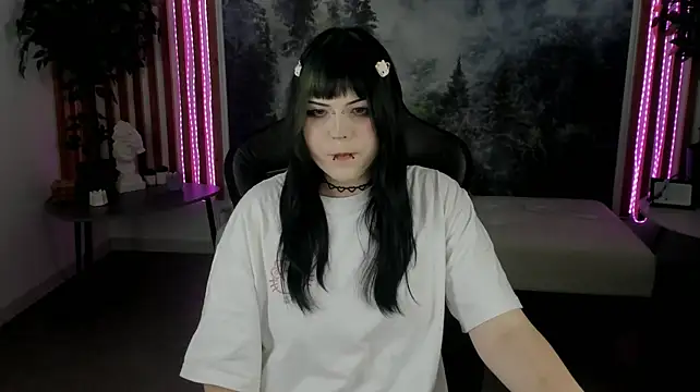 Yuvelli 라이브 XXX 채팅