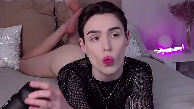 Онлайн чат XXX RobbyCharming