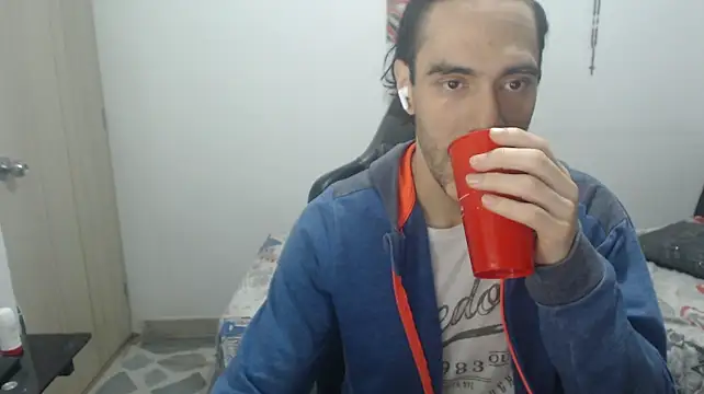 Czat XXX na żywo – samuelgarcia_