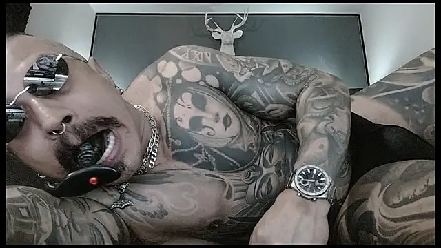 danilog515's Live XXX Chat