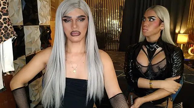 Chat XXX en directo de Siren_Priestress
