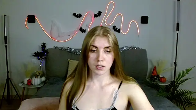 Lixxiii77 Adlı Modelin Canlı XXX Sohbeti