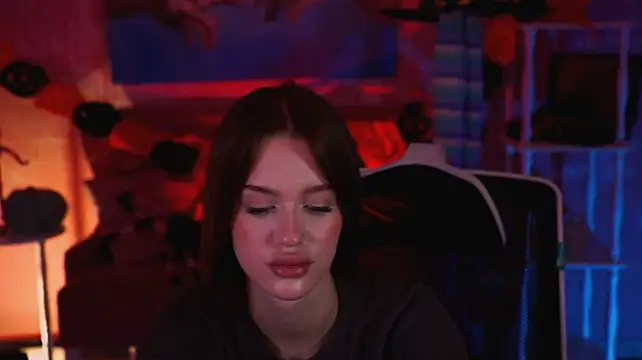 AngelaHolmes Chat XXX in diretta