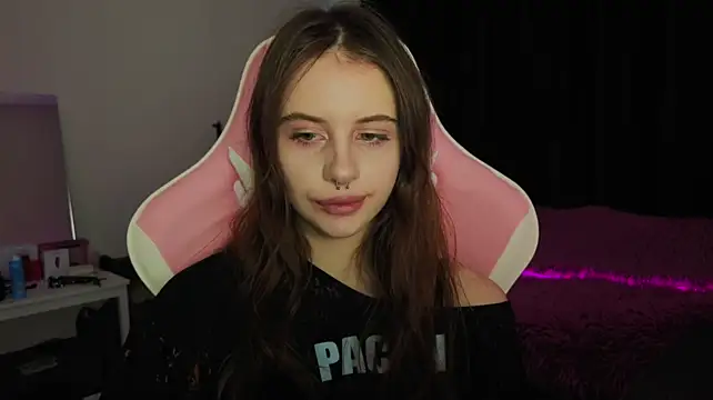 evvaavve 라이브 XXX 채팅