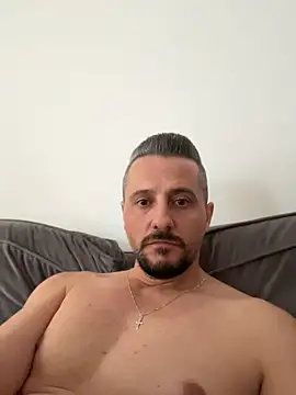 Chatroom XXX en direct de InsaneMattt