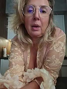 XXX chat uživo modela MariaRichi_