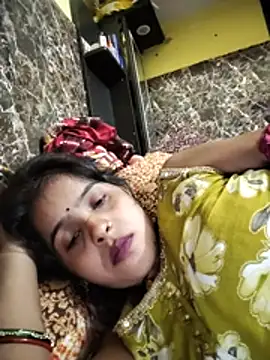 gayari_hot Pertunjukan Webcam