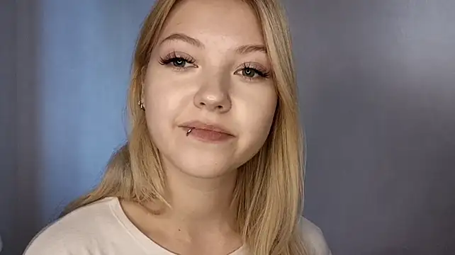ChantellStremmel's Live XXX Chat