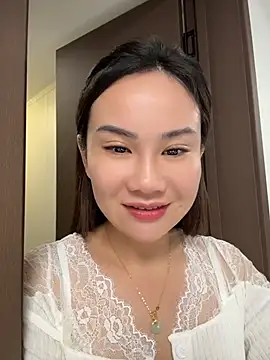 Yioyio-666 Obrolan Langsung XXX