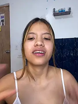Viluuu-24's Live XXX Chat