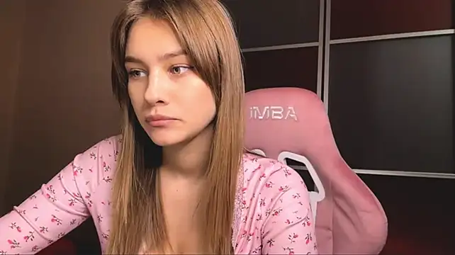 צ'אט XXX בשידור ח י של BellaSup