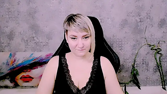Chat +18 de Djullia ao vivo