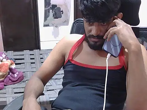 Chat XXX ao vivo de Yuvi_hot