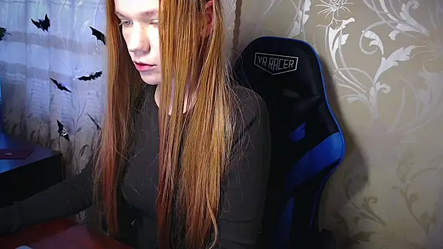 Chat XXX Live Charm-Doll
