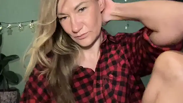Yaverixan Live XXX chat