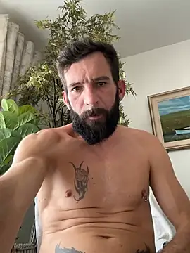 Michel_huge Chat XXX in diretta