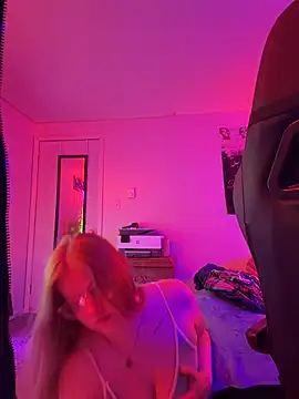 Aidowned – Naživo XXX chat