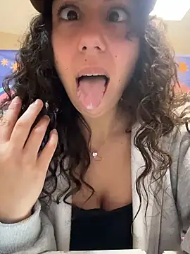 XXX chat uživo modela choco__latte