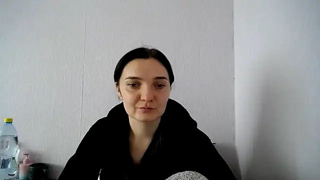 Shiny_gine Adlı Modelin Canlı XXX Sohbeti