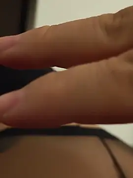 Hotmami93 Show in webcam