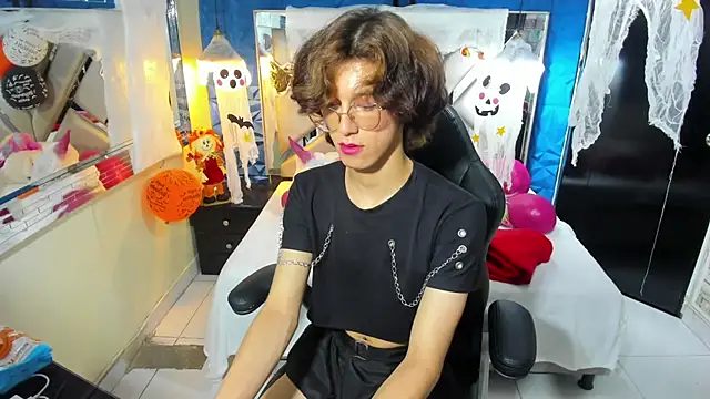 Chatroom XXX en direct de Jav_Frank