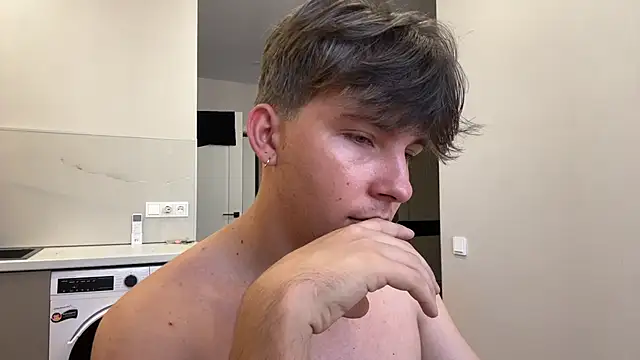 Chat +18 de FlinsEuphoria ao vivo