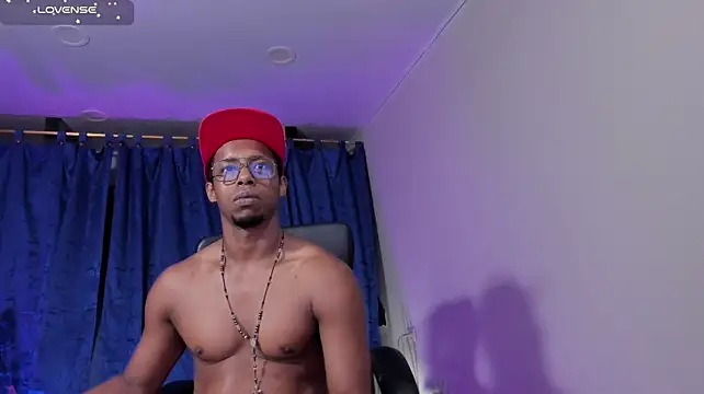 AlejoKhalifa_ élő XXX-chatje