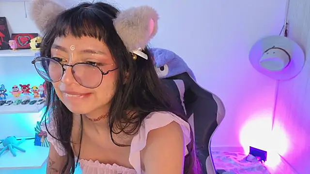 Yommi_winx_ Obrolan Langsung XXX