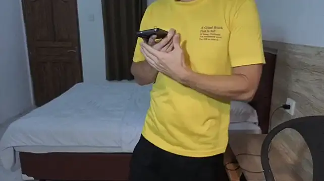 Marrymeplz Webcam-Show