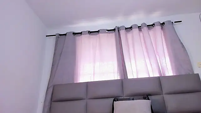 ApoloKlein live XXX chat