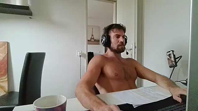 alpha-hunk Live XXX Chat