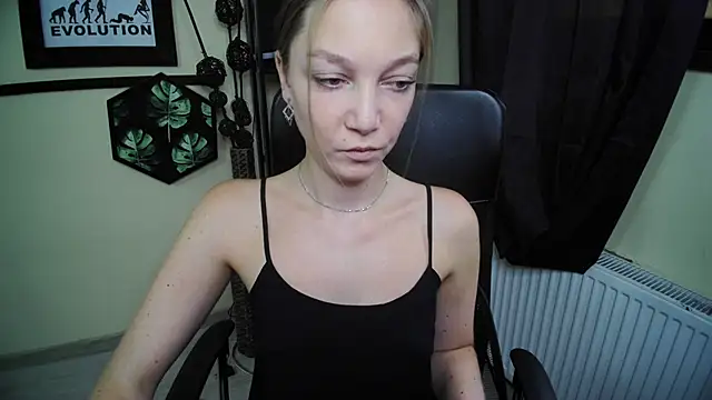 EmillyPlay Live XXX-Chat