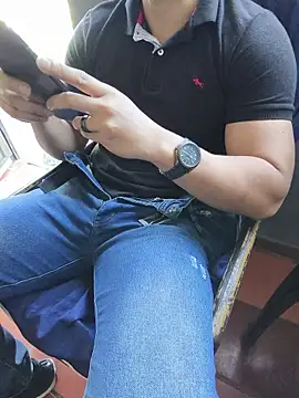 jacson_w8 Adlı Modelin Canlı XXX Sohbeti