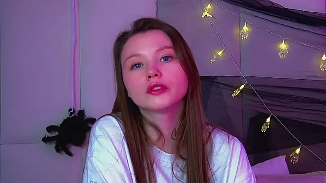 Chat XXX en directo de KeiraAsti