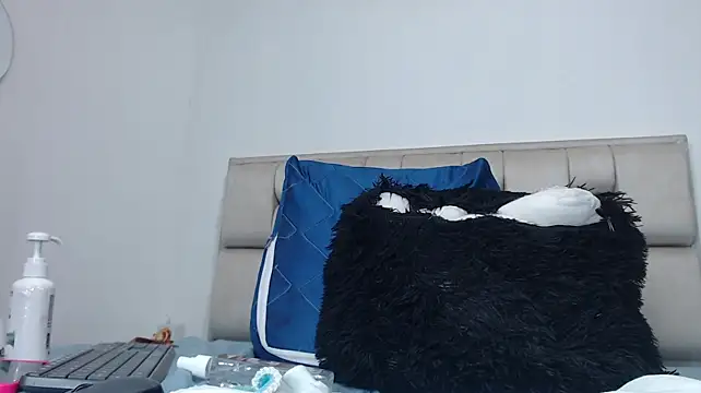 Hanna_Wilson1's Live XXX Chat