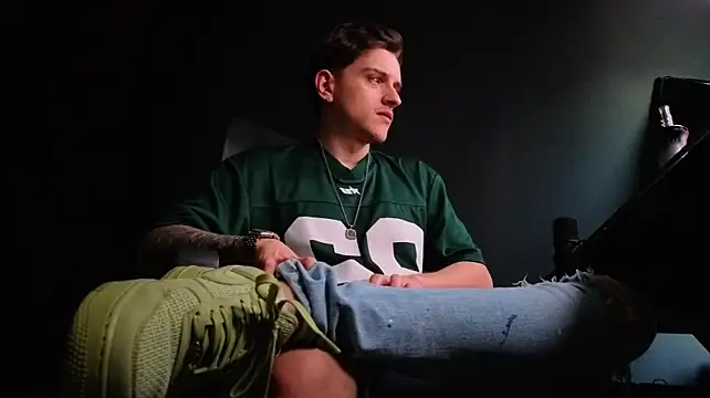 FelixStarkk live XXX chat