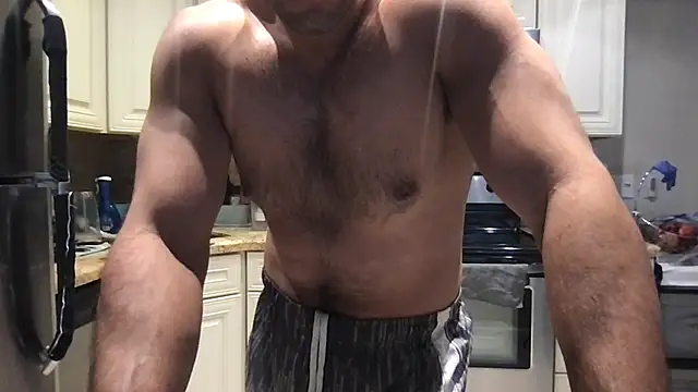 BigGuyMuscle webkamerás műsora