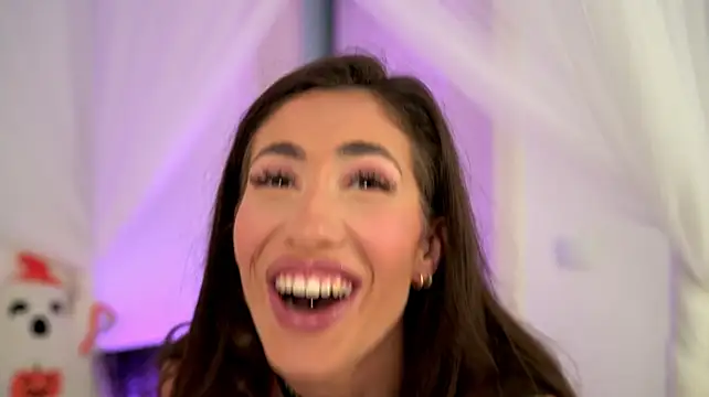 OhhAisha's Live XXX Chat