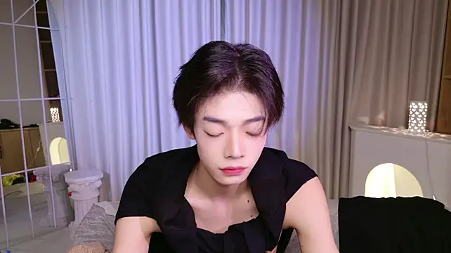 Chat XXX en directo de XiaoZeouba