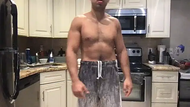 BigGuyMuscle 即時 XXX 聊天