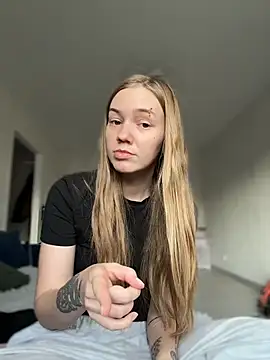 MilaMoone Live XXX-chat