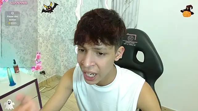عرض كام OLIIVER_TAY