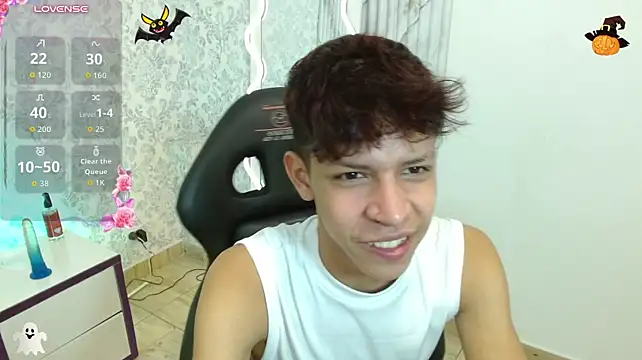 OLIIVER_TAY Show Webcam