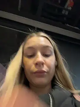 SashaCatt's Live XXX Chat
