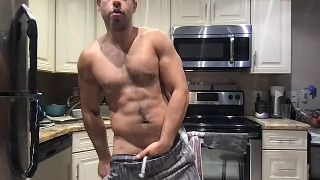 Онлайн чат XXX BigGuyMuscle