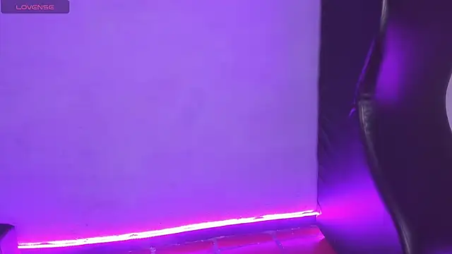 WhyNotDestroyのライブXXXチャット