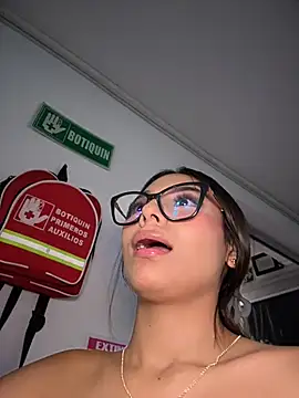 amira_cute2 লাইভ XXX চ্যাট
