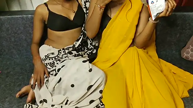wild_saanvi's Live XXX Chat