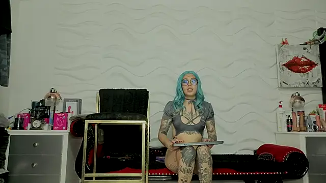 Chat +18 de inkedsinners_ ao vivo